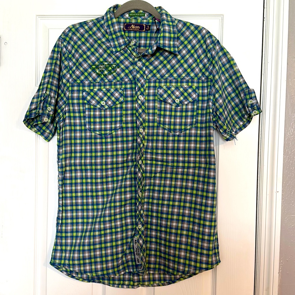 Akoo Mens Large Short Sleeve Button Down Shirt